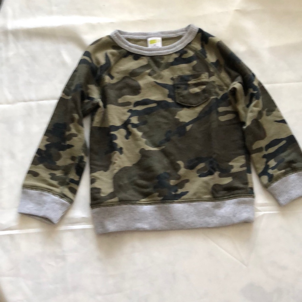 Crazy 8 boys toddler crew neck